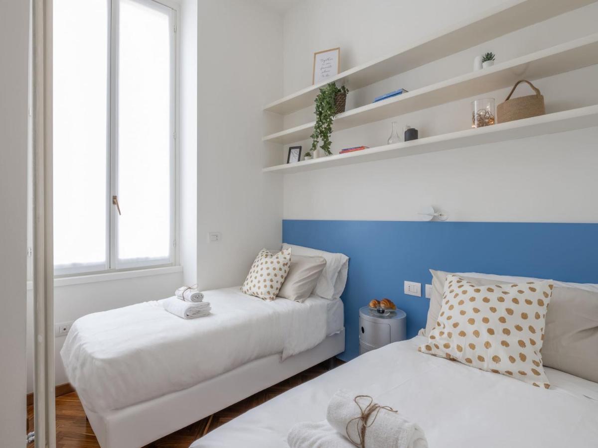 The Best Rent - Gorgeous Two-Bedroom Apartment In Porta Nuova District Милано Екстериор снимка